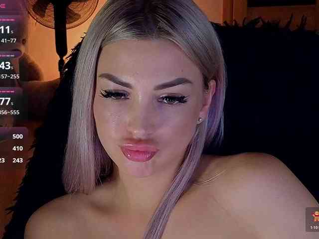 MilanaOmgReal webcam