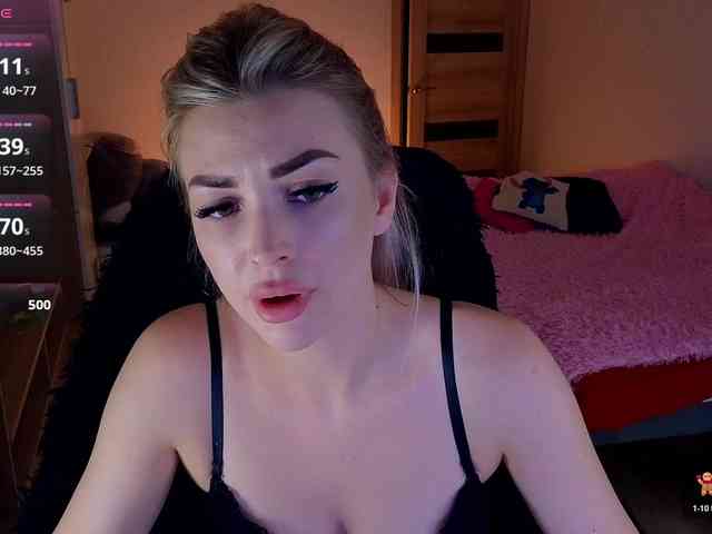 MilanaOmgReal webcam