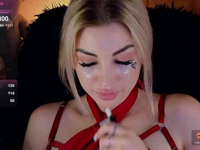 MilanaOmgReal webcam
