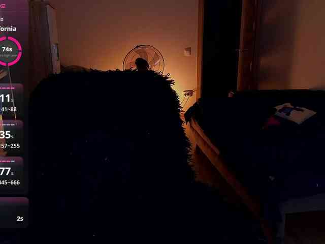 MilanaOmgReal webcam