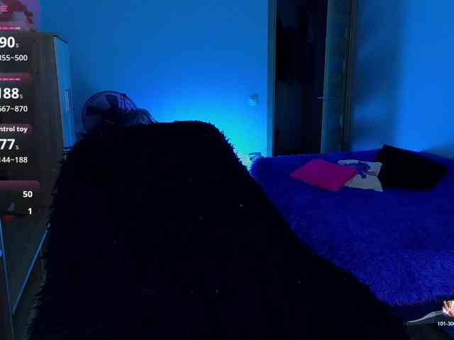 MilanaOmgReal webcam