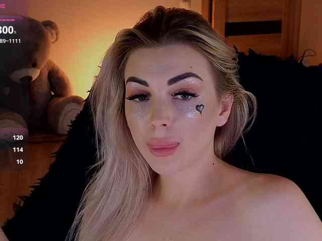 MilanaOmgReal webcam