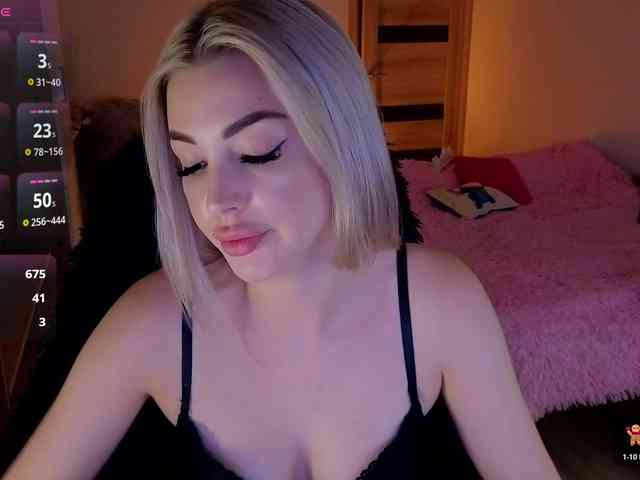 MilanaOmgReal webcam
