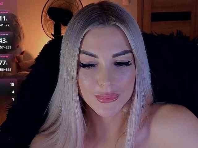 MilanaOmgReal webcam