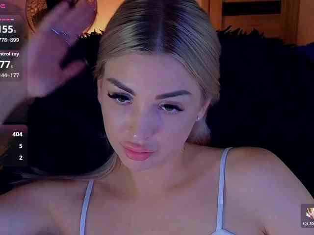 MilanaOmgReal webcam
