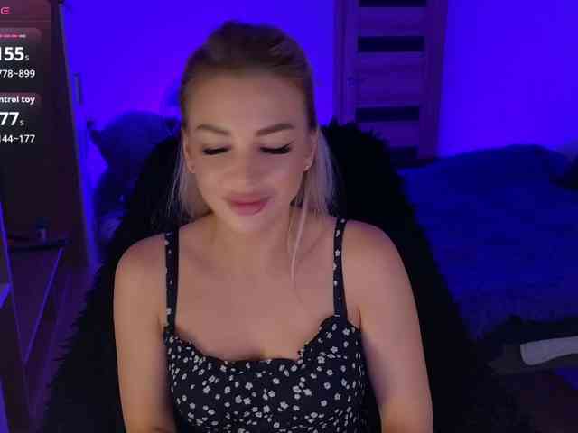 MilanaOmgReal webcam