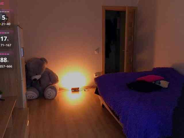 MilanaOmgReal webcam