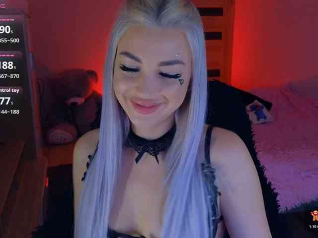 MilanaOmgReal MilanaOmgReal