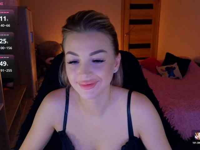 MilanaOmgReal webcam