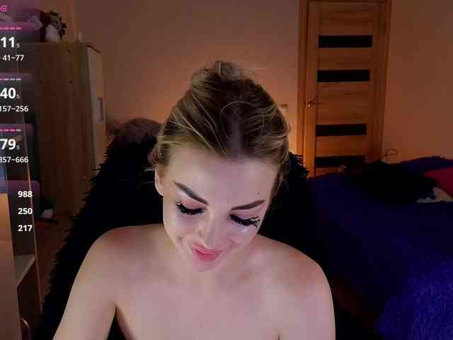 MilanaOmgReal webcam