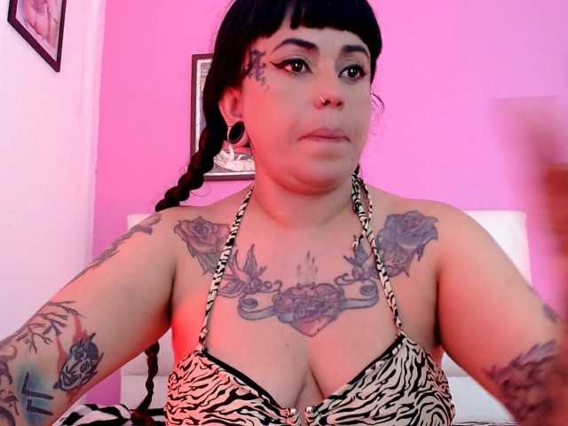 pamela666 live cam on BongaCams