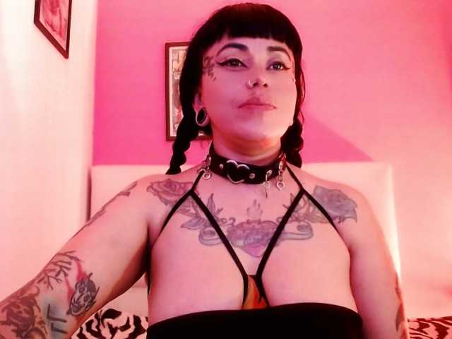 pamela666 live cam on BongaCams