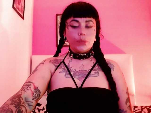 pamela666 live webcam show