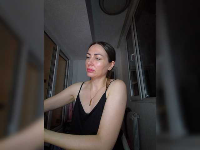 WOWLADY live cam preview