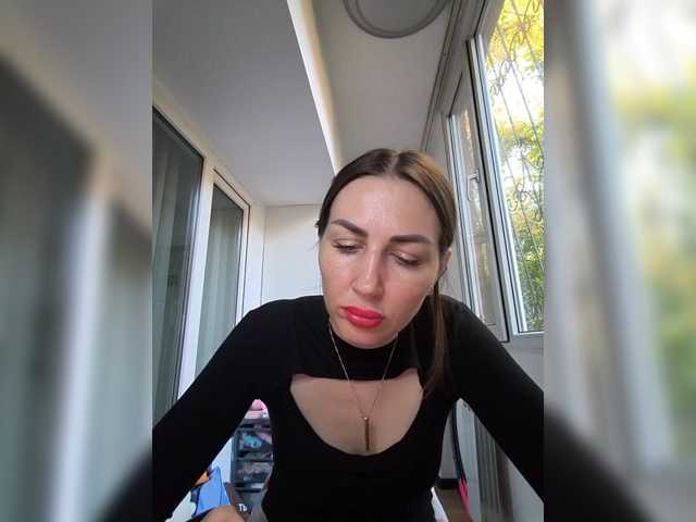WOWLADY, live now on BongaCams