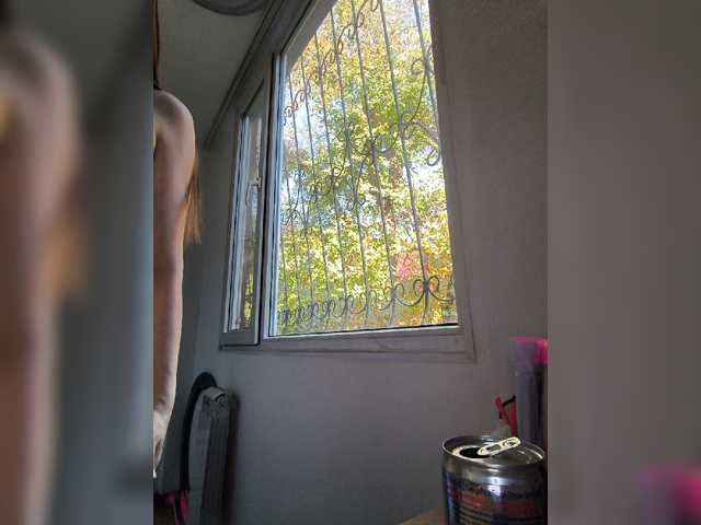 WOWLADY live cam preview