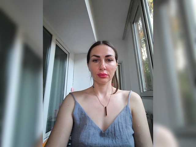 WOWLADY, en directo ahora en BongaCams