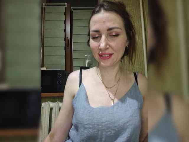 WOWLADY Live Webcam on BongaCams