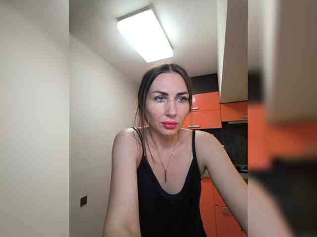 WOWLADY Live Webcam on BongaCams