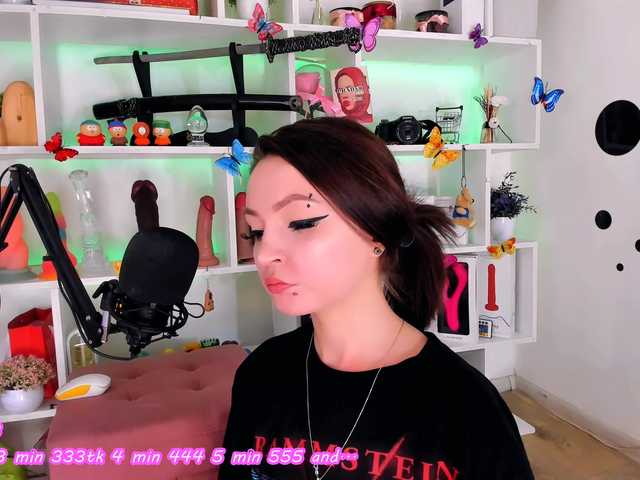 AsyaSweeet live webcam show