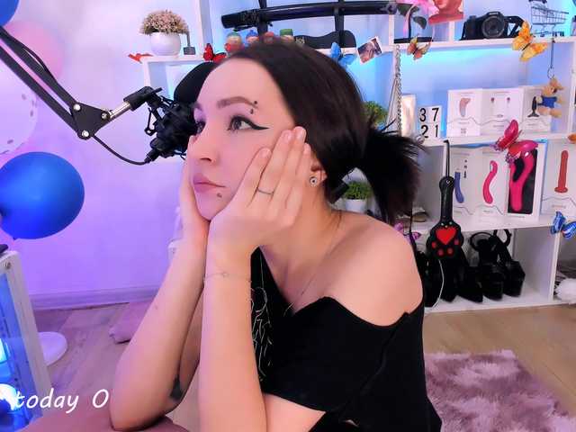 AsyaSweeet live cam on BongaCams
