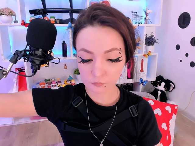AsyaSweeet live cam on BongaCams