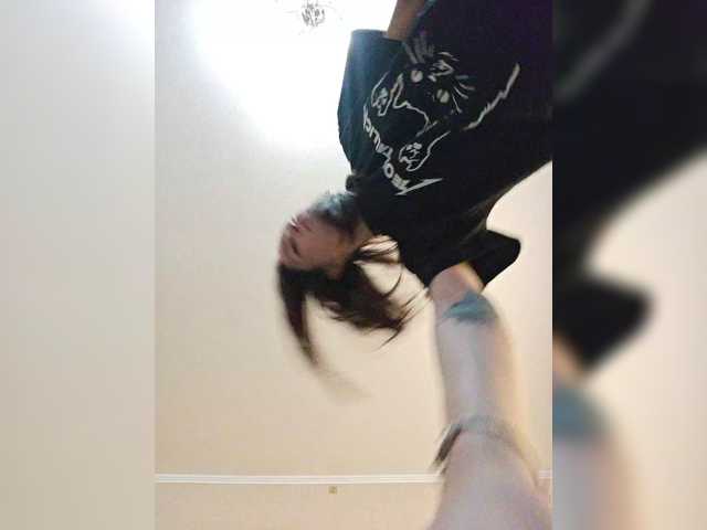 AsyaSweeet live cam on BongaCams