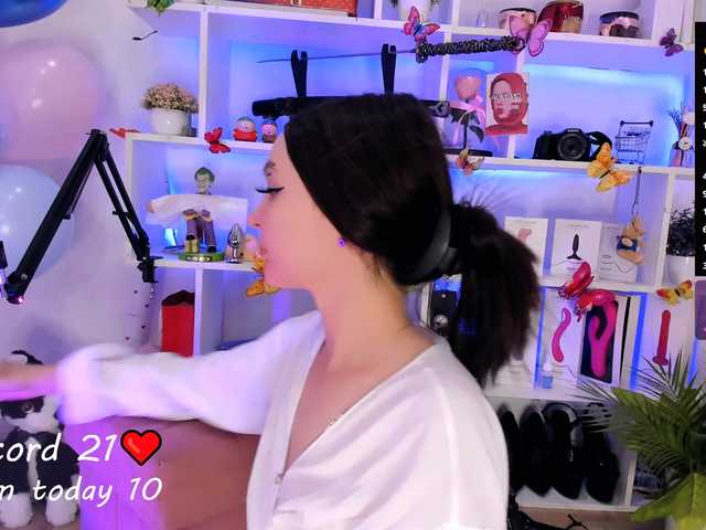 AsyaSweeet live cam on BongaCams