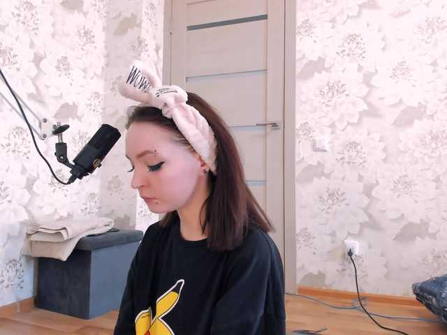 видео AsyaSweeet