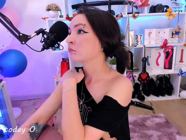 AsyaSweeet live cam on BongaCams