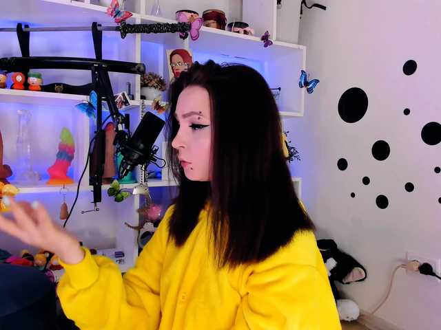 AsyaSweeet live cam on BongaCams