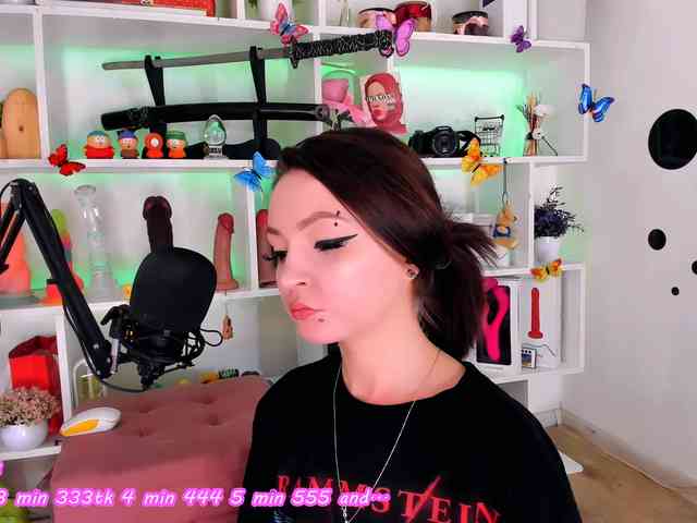 AsyaSweeet webcam