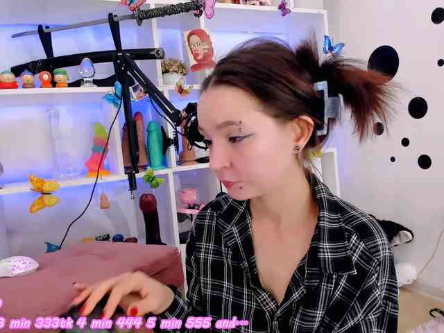 AsyaSweeet webcam