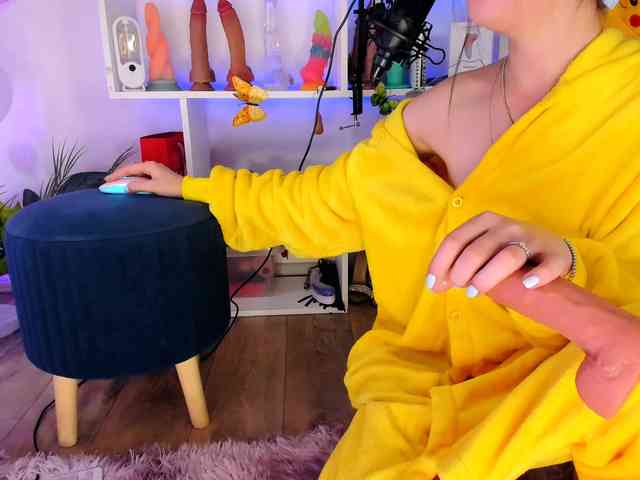 AsyaSweeet webcam