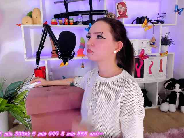 AsyaSweeet webcam