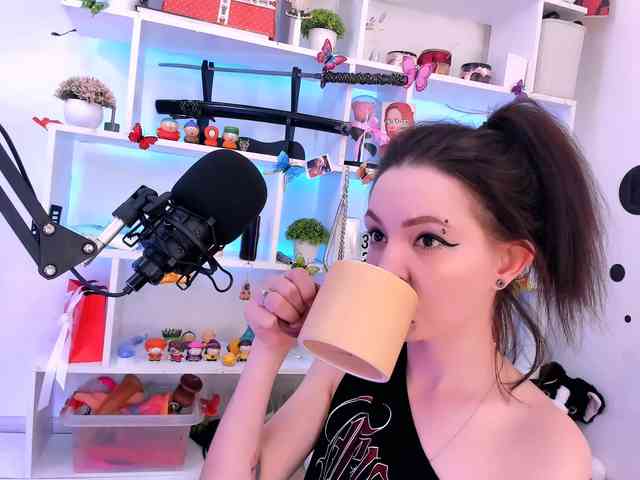 AsyaSweeet webcam
