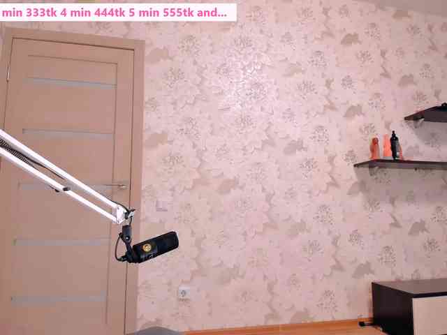 Модель: AsyaSweeet