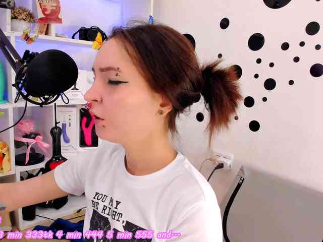 AsyaSweeet webcam