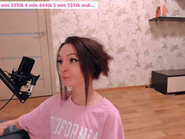 AsyaSweeet webcam