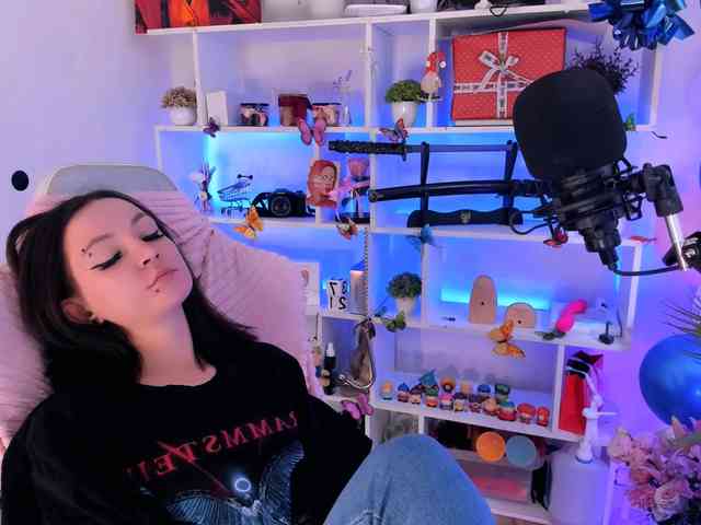 AsyaSweeet webcam