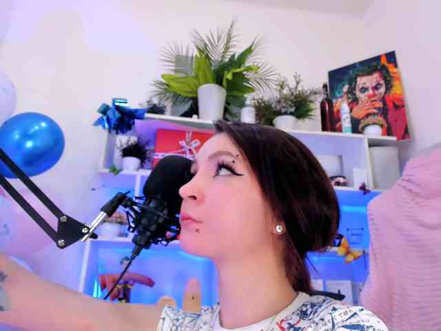 AsyaSweeet webcam