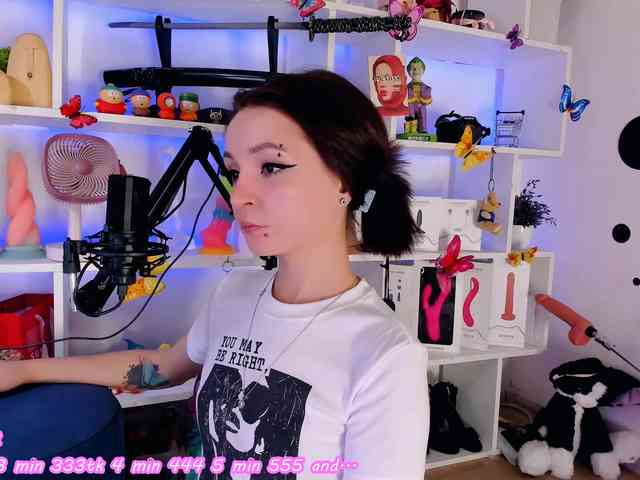 AsyaSweeet webcam