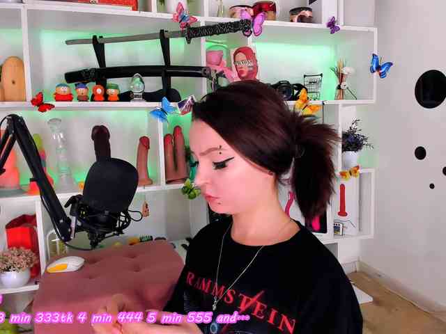 AsyaSweeet webcam