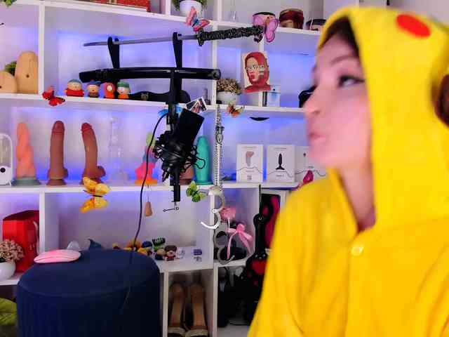 AsyaSweeet webcam