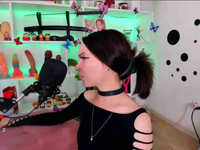 AsyaSweeet webcam