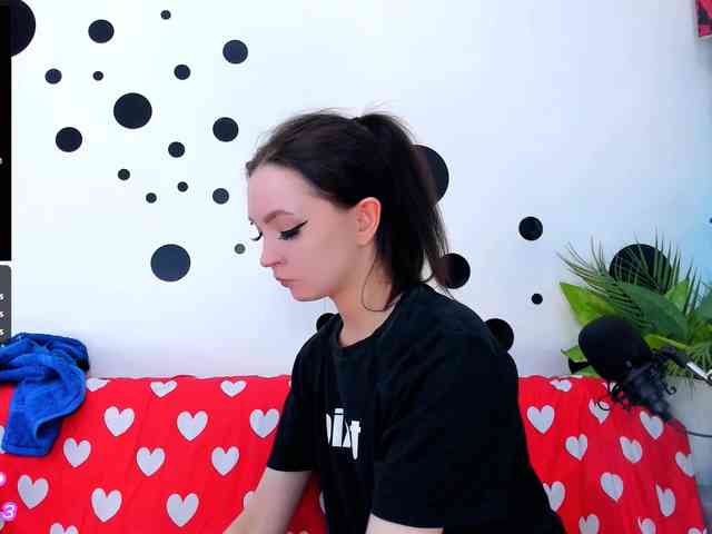 AsyaSweeet webcam