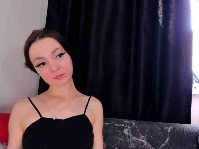 AsyaSweeet webcam