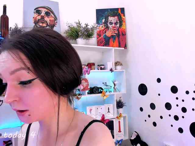 AsyaSweeet webcam
