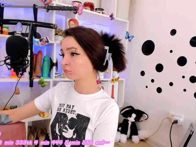 AsyaSweeet webcam