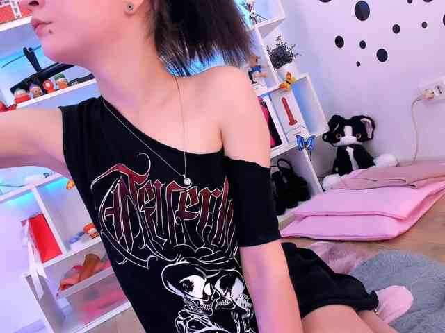 AsyaSweeet webcam